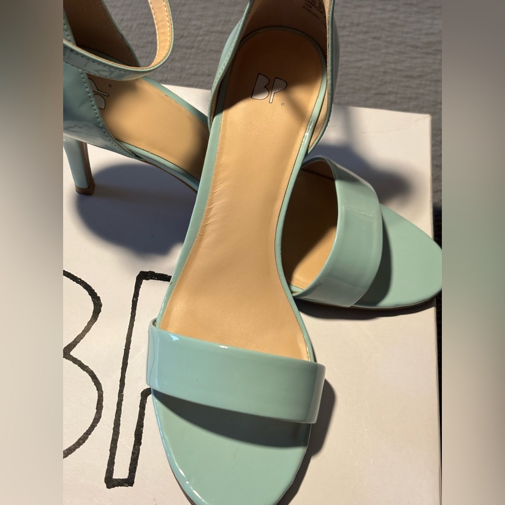 Elegant Mint Green Women's Heels